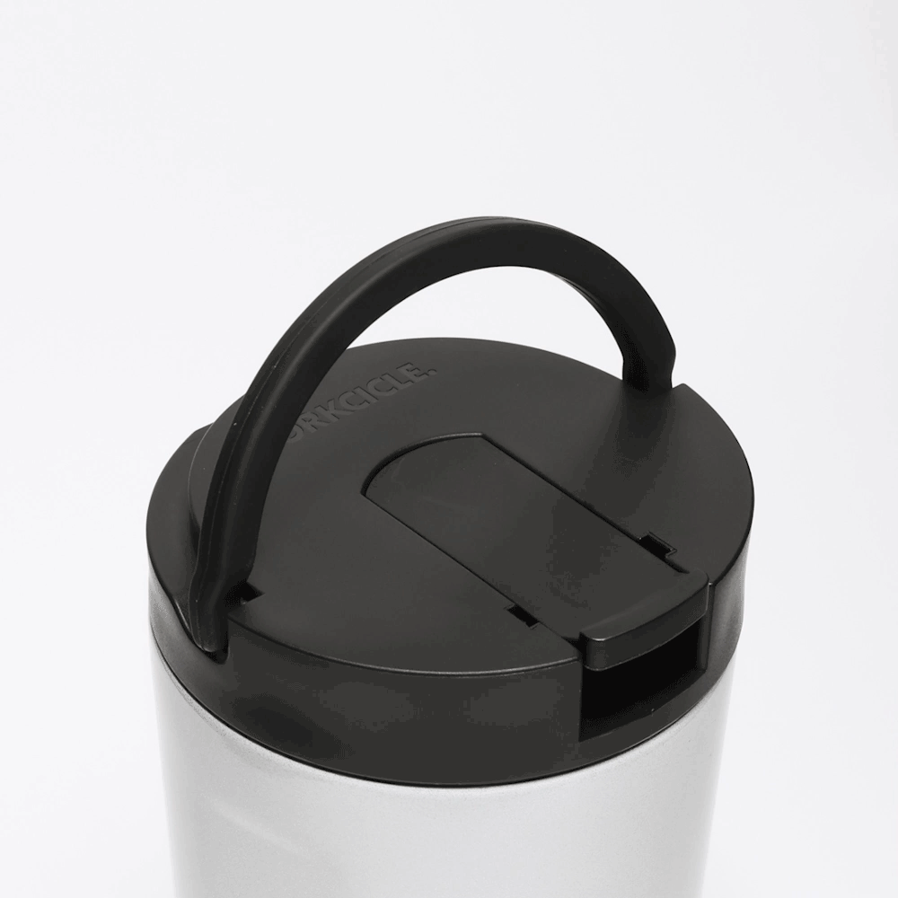 disney-kids-cup-b7 Kids_Cup_28_0906b7b6-4acf-4cb6-8c0d-d15f57c40b85.gif