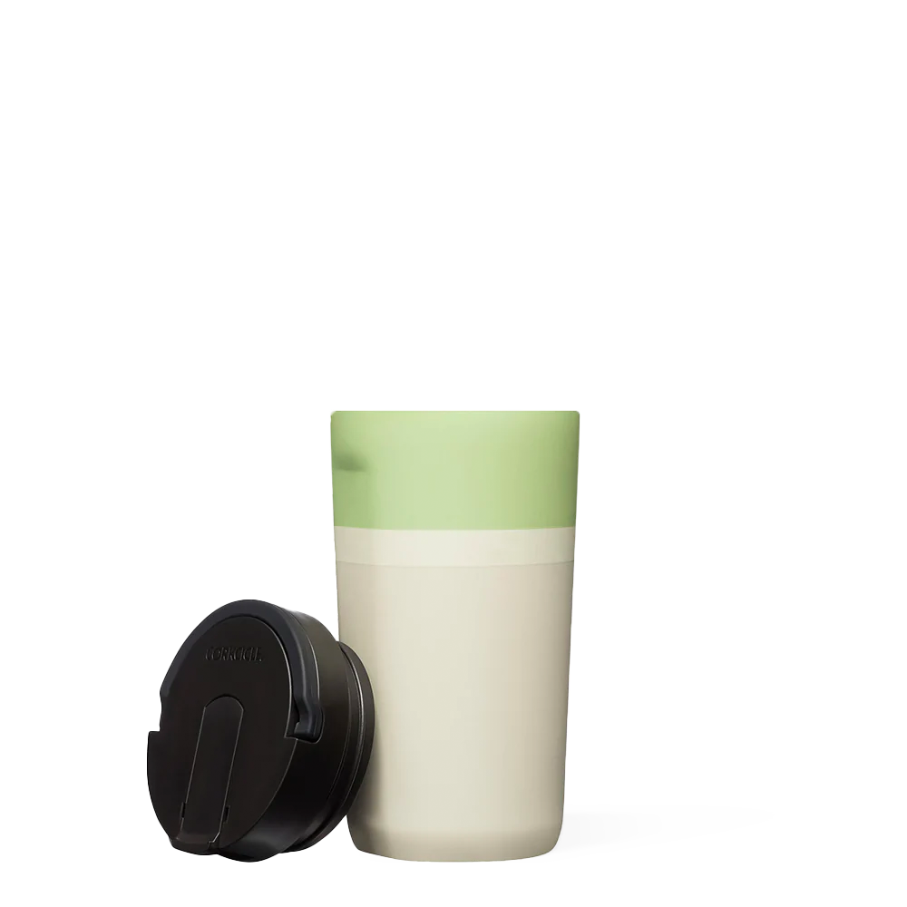 star-warstm-kids-cup-k3 0b29a0bde323--grogu-kids-cup-product-lid-off.png